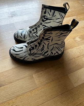 Dr. Martens tg 38 super particolari