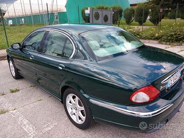 Jaguar X Type