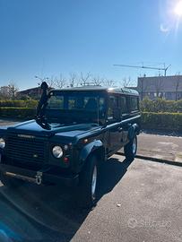 LAND ROVER DEFENDER 110