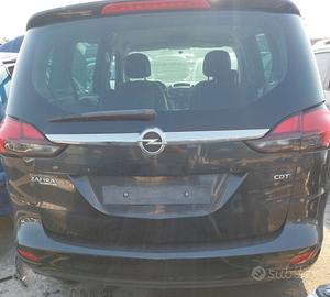 Opel Zafira Tourer 2011> 