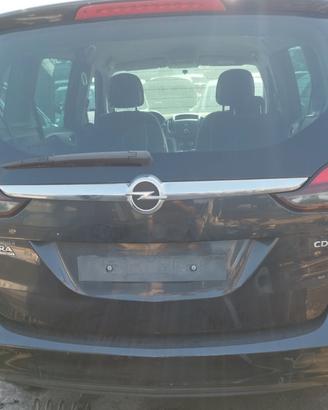 Opel Zafira Tourer 2011> 
