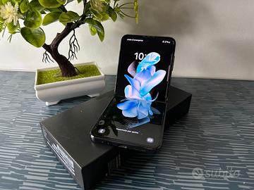 Samsung Galaxy Z Flip 4 128GB 5G Dual Sim Garanzia