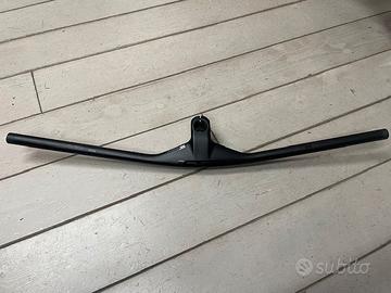 Manubrio FSA Integrato