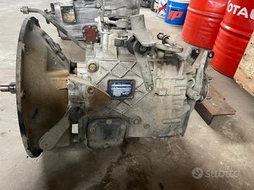 Cambio zf nissan atleon 5 marce motore b440