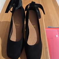 Scarpe con il tacco nero