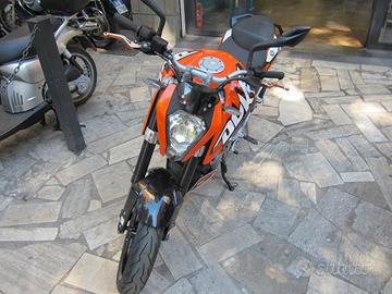 PERMUTA * KTM 125 Duke