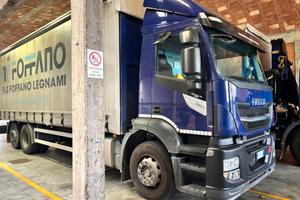 Iveco AD260s36 Centinato alla francese da 9500mm