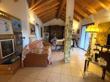 CASA INDIPENDENTE A TIRANO