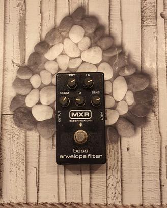Bass Envelope filter (MXR)