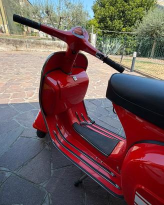 Vespa 125 et3 + vespa 200 rally