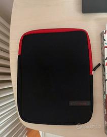 custodia per tablet/ipad