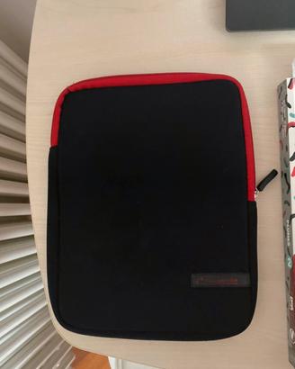 custodia per tablet/ipad