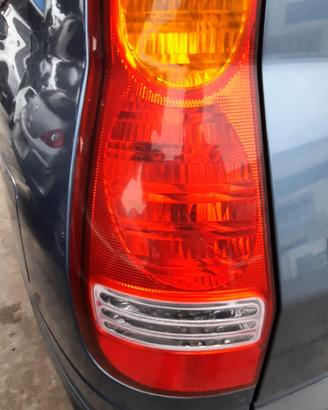 HYUNDAI MATRIX 2002 - STOP POSTERIORE SINISTRO