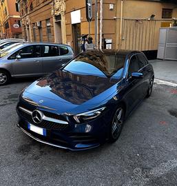 Mercedes-Benz Classe A 180 Premium AMG Luxury