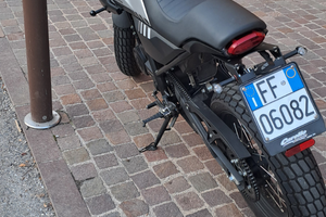 Moto Brixton crossfire lc 125