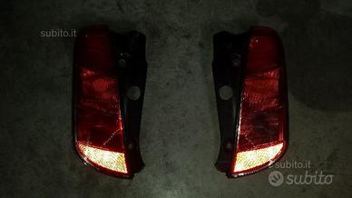 Fari Post Lancia Y 2005