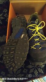 scarponcini da montagna