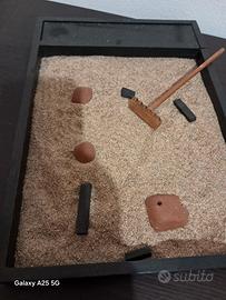 Giardino Zen con Rastrillo e Pietre