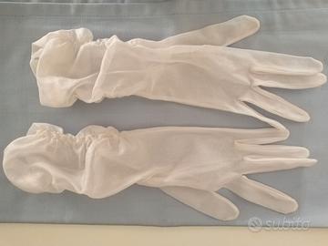 Guanti in tulle rosa - anni '60