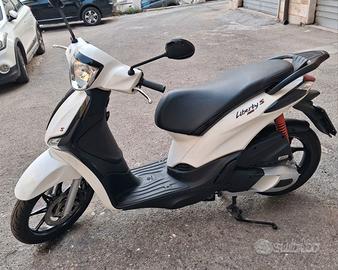 Splendido Liberty 125, nuovissimo, 1.600 KM
