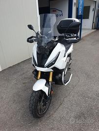 HONDA X-ADV 750