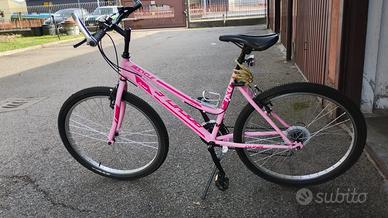 Bicicletta donna ragazza
