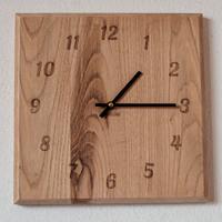 Orologio da parete in legno