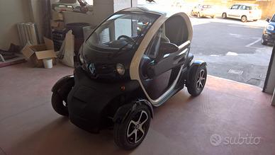 Renault Twizy - momo design 2013