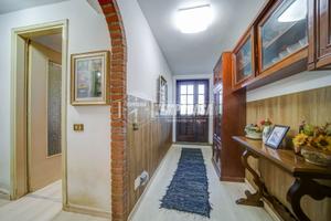 VARALLO POMBIA - VILLA BIFAMILIARE CON AMPIO GIARD