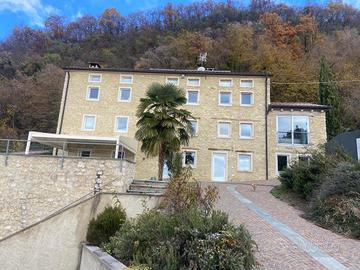 Villa in stile provenzale francese