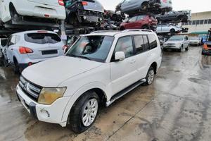 MITSUBISHI PAJERO 2010 - RICAMBI