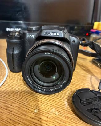 Panasonic Lumix FZ45 Leica 24x + Accessori