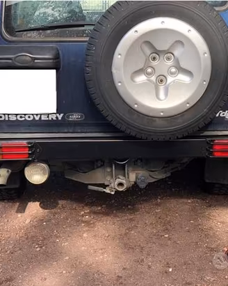 Paraurti posteriore rinforzato per discovery td5