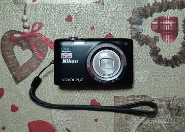 Nikon Coolpix S2700