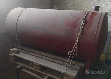 Cisterna usata per gasolio/benzina da 500 litri
