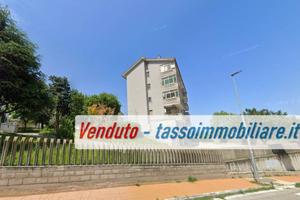 Appartamento di 128 m² con 4 locali e box auto a O