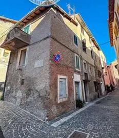 Appartamento a Cerreto Laziale (RM)