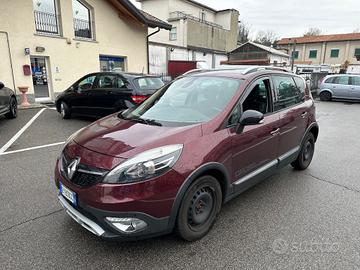 Renault Scenic XMod Cross 1.5 dCi 110CV