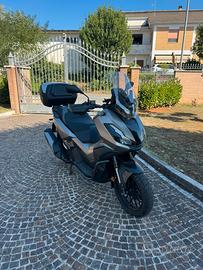 HONDA ADV 350 – ANNO 2025 – SOLO 1.552 KM