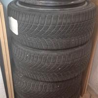Bridgestone gomme 225\40 R 18