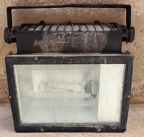 Faro 250 W