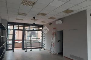 MONOLOCALE A TERNI