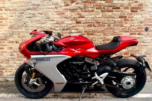 MV Agusta Superveloce 800