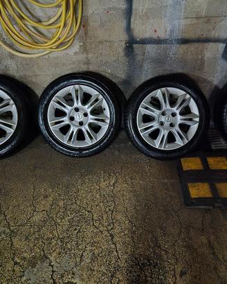 Cerchi Opel da 16 gommati