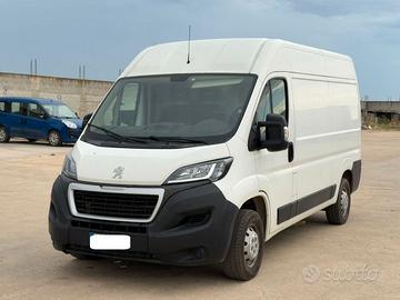 Peugeot Boxer 2.2 Blue-HDi 333 L2H2 Pro