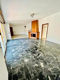 ECCEZIONALE APPARTAMENTO 3º p - CENTRALISSIMO