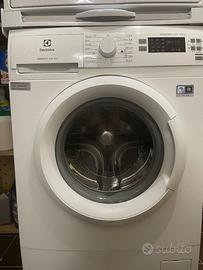Lavatrice electrolux 1-6 kg