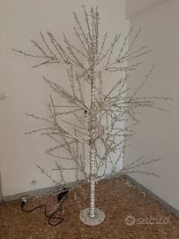 Albero luminoso da esterno in ferro e led