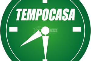 Caselette nei pressi del centro lotto di terreno a