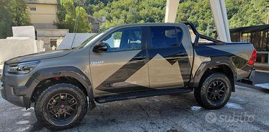 TOYOTA HILUX AT33 Arctic Trucks N. 4 di 80